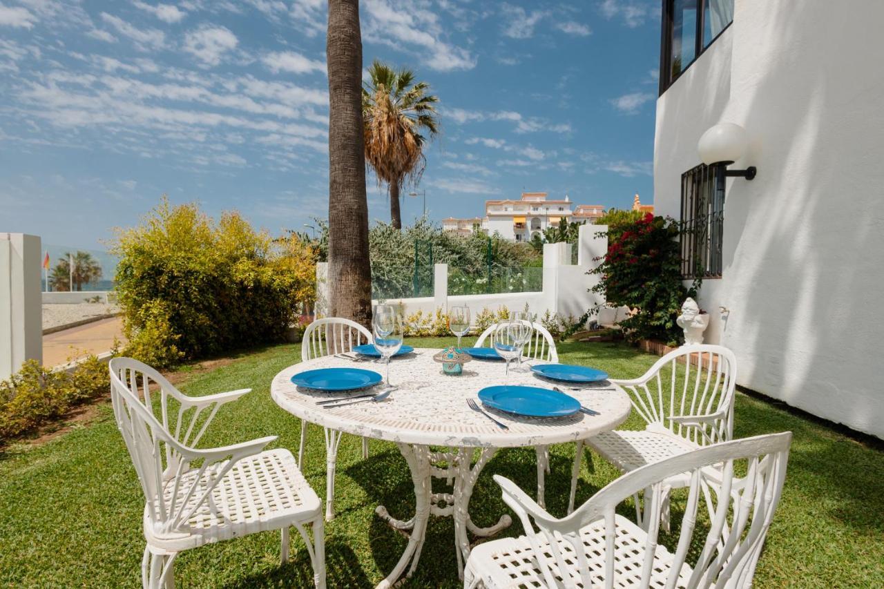 Apartamento Home, With Direct Access To The Beach, Sea Views And South Facing, In Puerto Banus Marbella