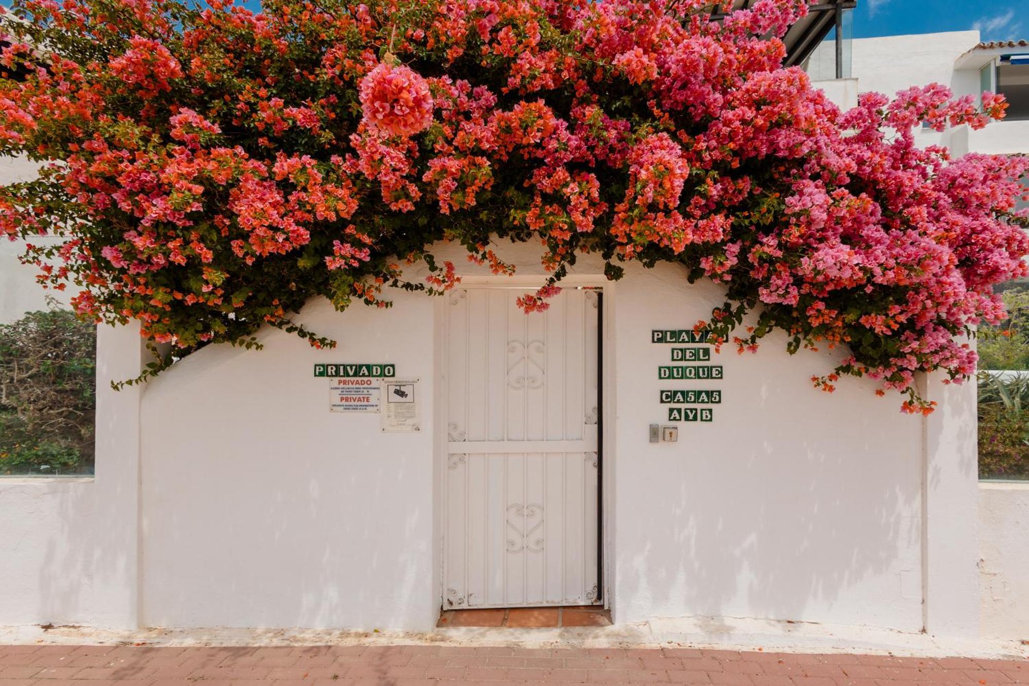 Home, With Direct Access To The Beach, Sea Views And South Facing, In Puerto Banus Marbella